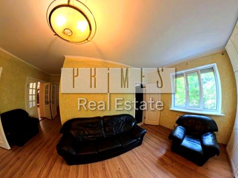 будинок за адресою Грушевського вул.