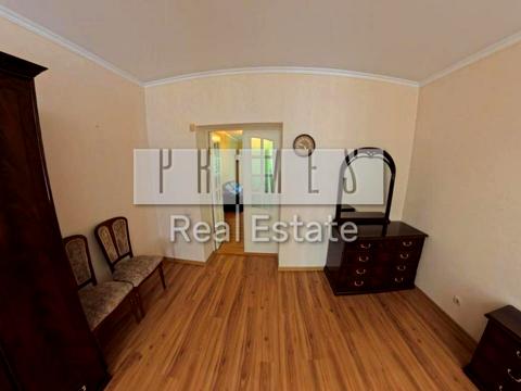 будинок за адресою Грушевського вул.