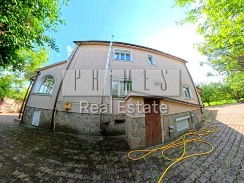 будинок за адресою Грушевського вул.