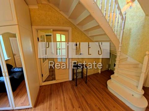 будинок за адресою Грушевського вул.