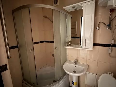 квартира за адресою Київ, Новодарницька вул., 27