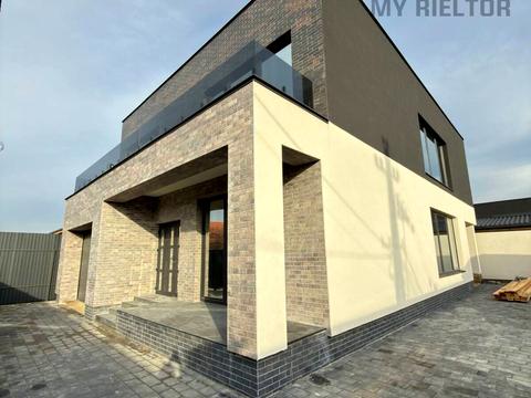 дом по адресу Центральна, 5