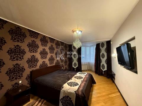 квартира за адресою Срібнокільська вул., 1