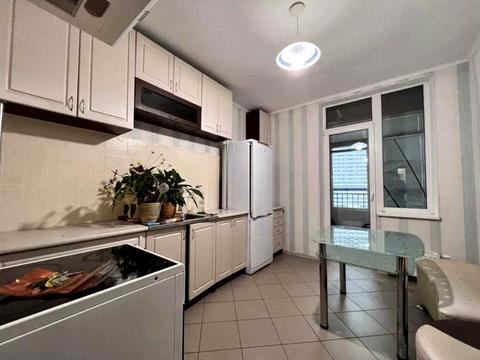 квартира за адресою Ованеса Туманяна вул., 3