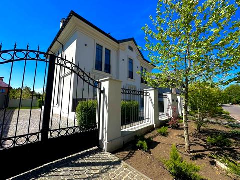 будинок за адресою Бризовая