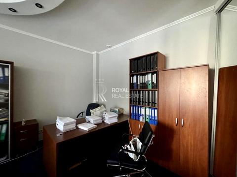 комерційна за адресою Князів Острозьких вул. (Московська), 46