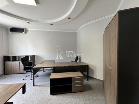 комерційна за адресою Князів Острозьких вул. (Московська), 46