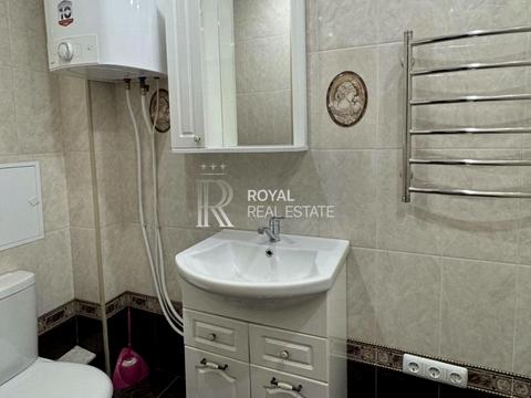 комерційна за адресою Князів Острозьких вул. (Московська), 46