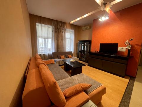 квартира по адресу Малая Житомирская ул., 3/4