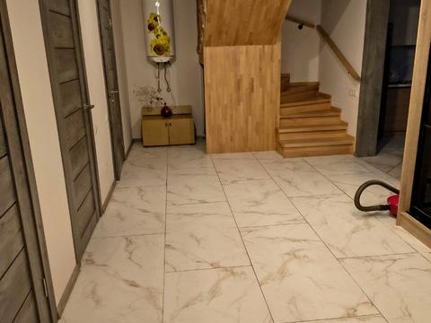 будинок за адресою Лугова вул.