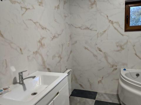 будинок за адресою Лугова вул.