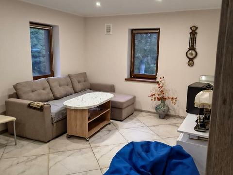 будинок за адресою Лугова вул.