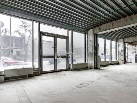 комерційна за адресою Машинобудівна вул., 41