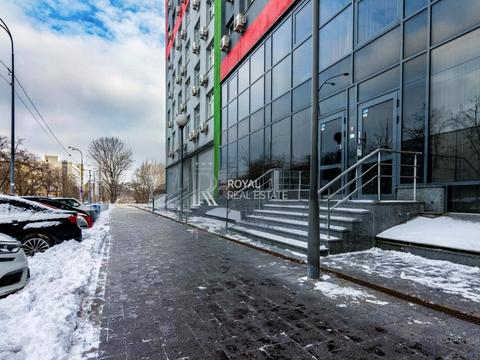 комерційна за адресою Машинобудівна вул., 41