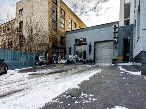 комерційна за адресою Машинобудівна вул., 41