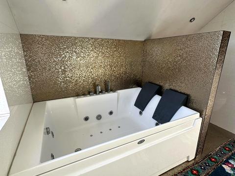 дом по адресу Горіхова