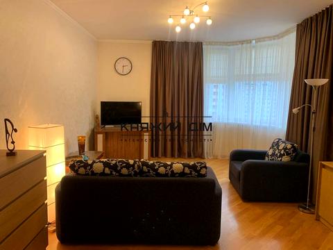 квартира за адресою Київ, Миколи Бажана просп., 16