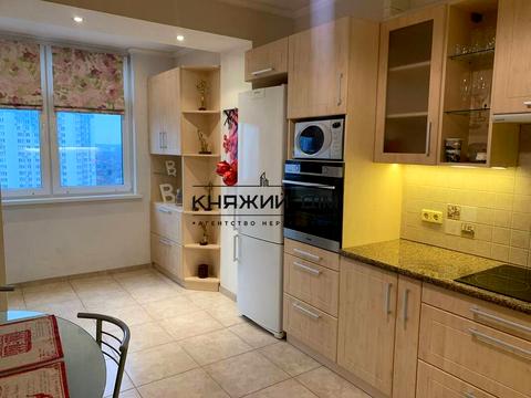 квартира за адресою Київ, Миколи Бажана просп., 16