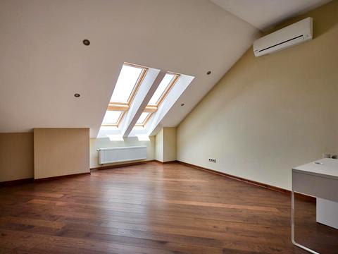 квартира по адресу Гординских ул., 4а