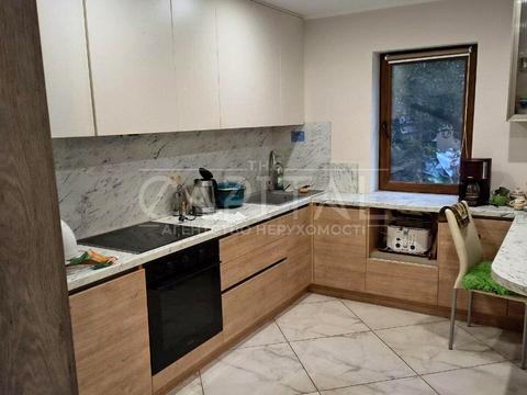 будинок за адресою Лугова вул.