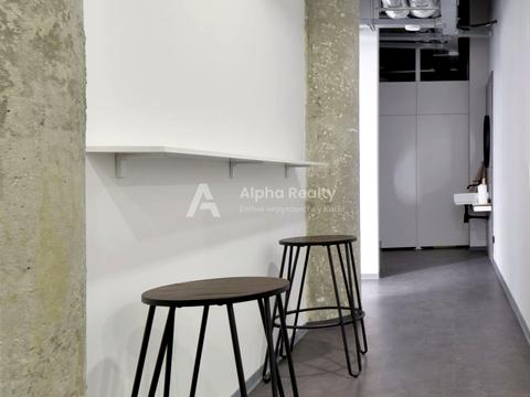 комерційна за адресою Саксаганського вул., 120