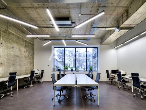 комерційна за адресою Саксаганського вул., 120