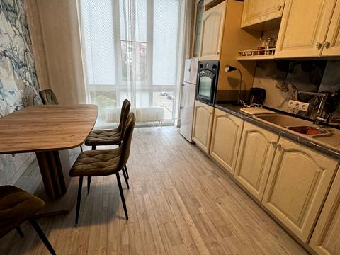 квартира за адресою Парусна вул. (Героїв Сталінграду), 1