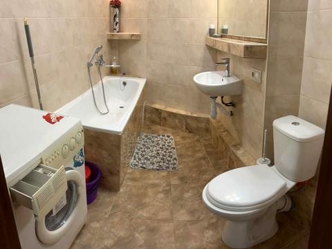 квартира за адресою Софії Русової вул., 1