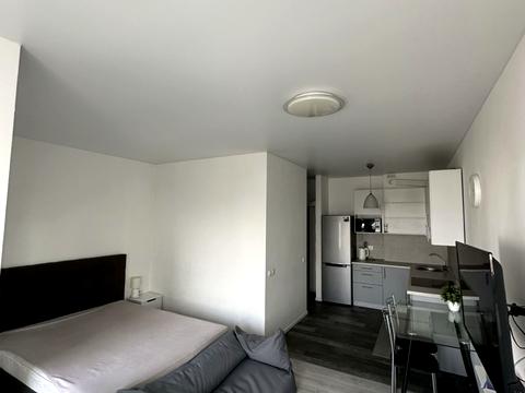 квартира за адресою Регенераторна вул., 4 к4