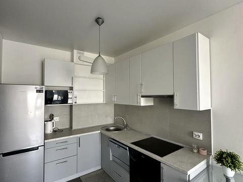 квартира за адресою Регенераторна вул., 4 к4