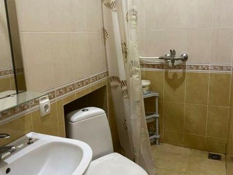 коммерческая по адресу Дворянська, 35