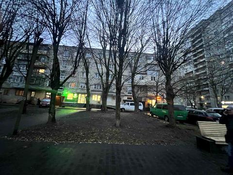 комерційна за адресою Ярослава Гашека вул., 15