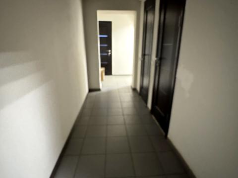 комерційна за адресою Коноплянська вул., 18