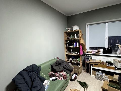 комерційна за адресою Коноплянська вул., 18