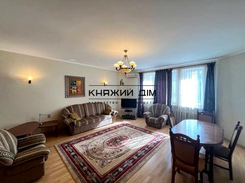 квартира за адресою Дмитрівська вул., 9-11