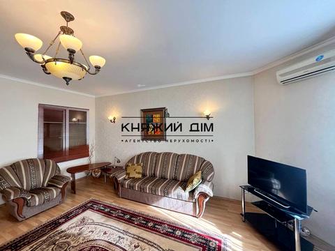 квартира за адресою Дмитрівська вул., 9-11