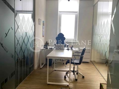 коммерческая по адресу Михаила Грушевского ул., 9б