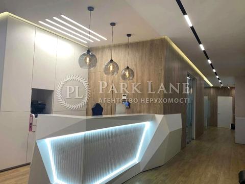 коммерческая по адресу Михаила Грушевского ул., 9б