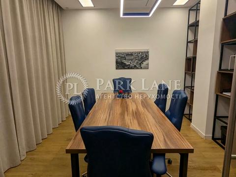 коммерческая по адресу Михаила Грушевского ул., 9б