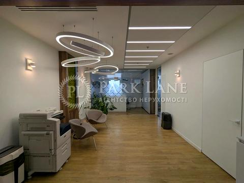 коммерческая по адресу Михаила Грушевского ул., 9б