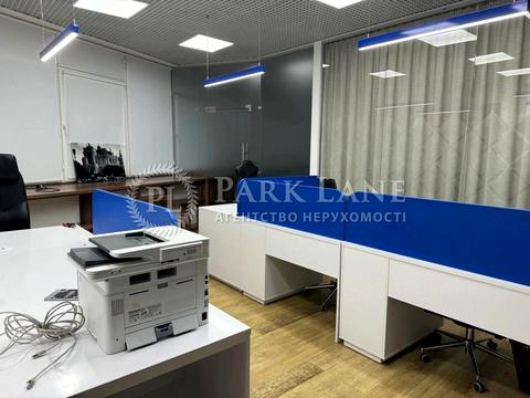 коммерческая по адресу Михаила Грушевского ул., 9б