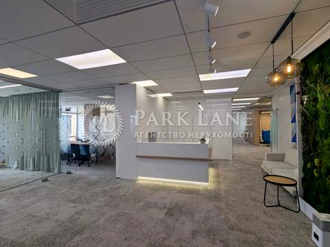 коммерческая по адресу Михаила Грушевского ул., 9б