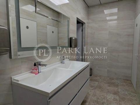 коммерческая по адресу Михаила Грушевского ул., 9б