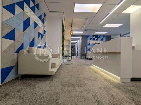 коммерческая по адресу Михаила Грушевского ул., 9б