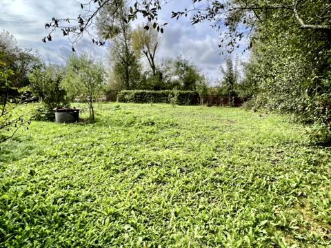 будинок за адресою Салютна вул.