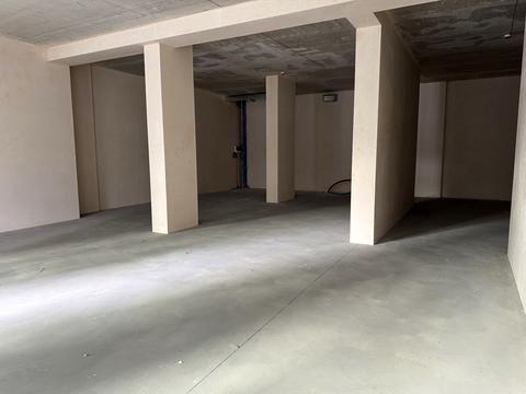 комерційна за адресою Університетська вул., 3/3