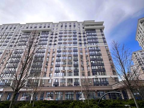 комерційна за адресою Університетська вул., 3/3