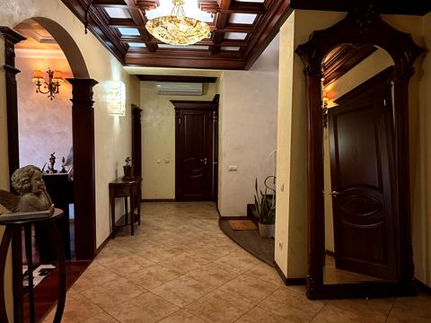 дом по адресу Каменярів ул.