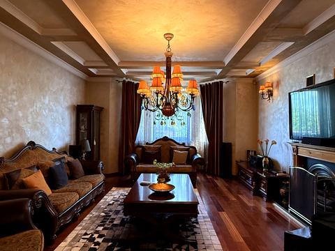 дом по адресу Каменярів ул.