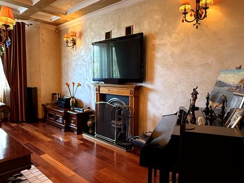 дом по адресу Каменярів ул.